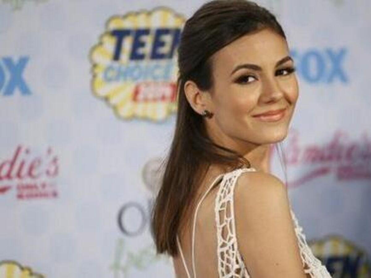 Disney star Victoria Justice brands nude photos a violation of privacy