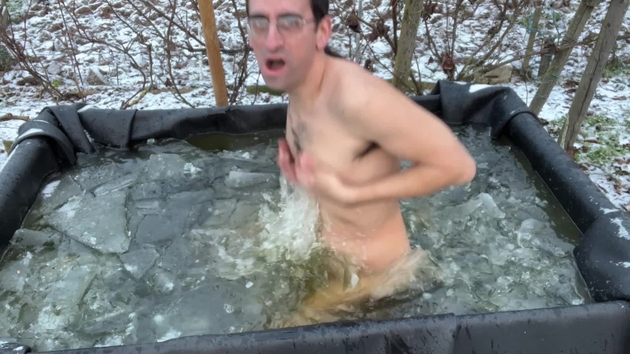 Advent calendar 21 Naked ice bathing very cold