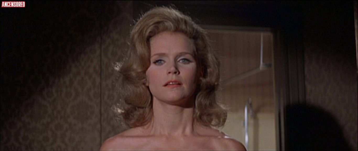 Naked Lee Remick in The Detective ANCENSORED