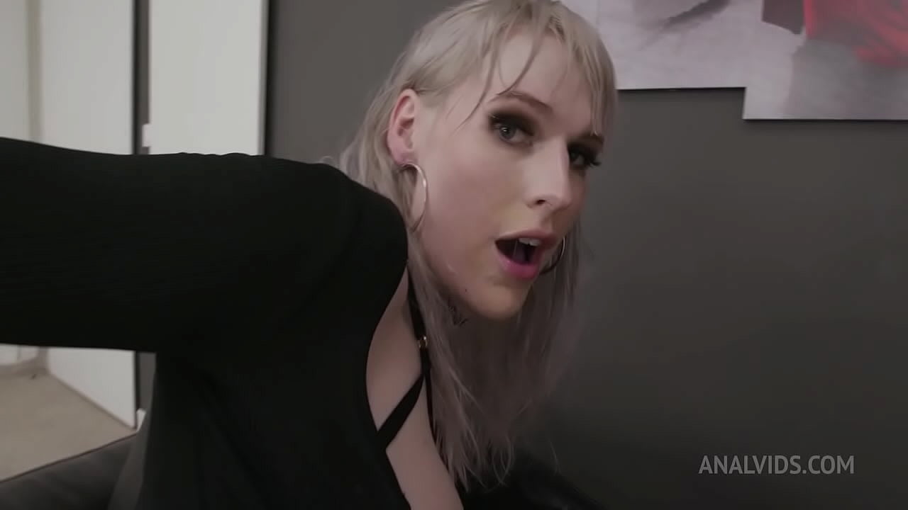 Busted T-Girls Lianna Lawson 4on1 Anal and No Pussy Balls Deep Anal DAP Rough Sex Gapes Cum in Mouth Swallow BTG089