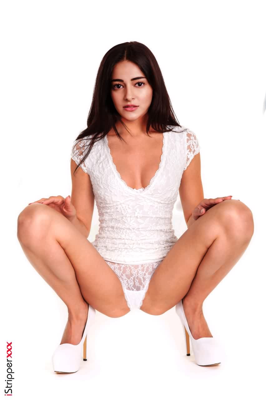 Ananya Pandey nude fakes 21