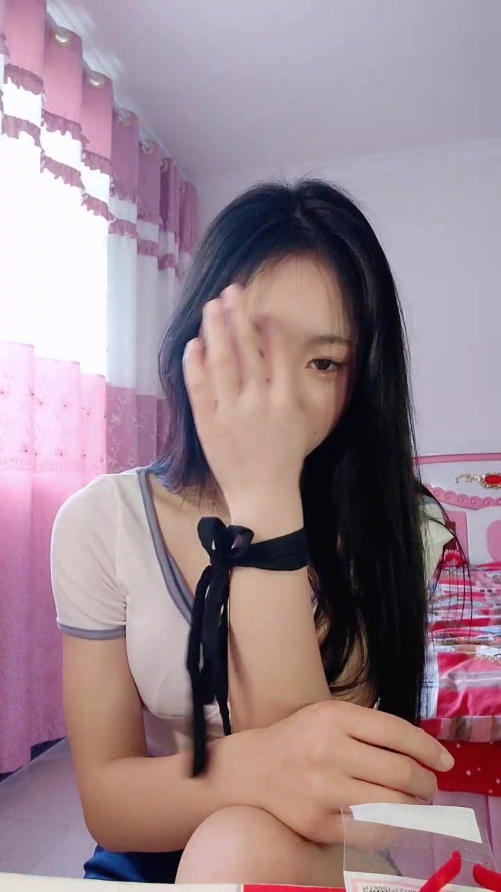 Pretty Asian girl masturbate leak 2024