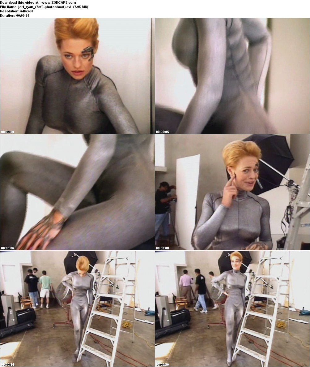Naked Jeri Ryan in Star Trek: Voyager ANCENSORED
