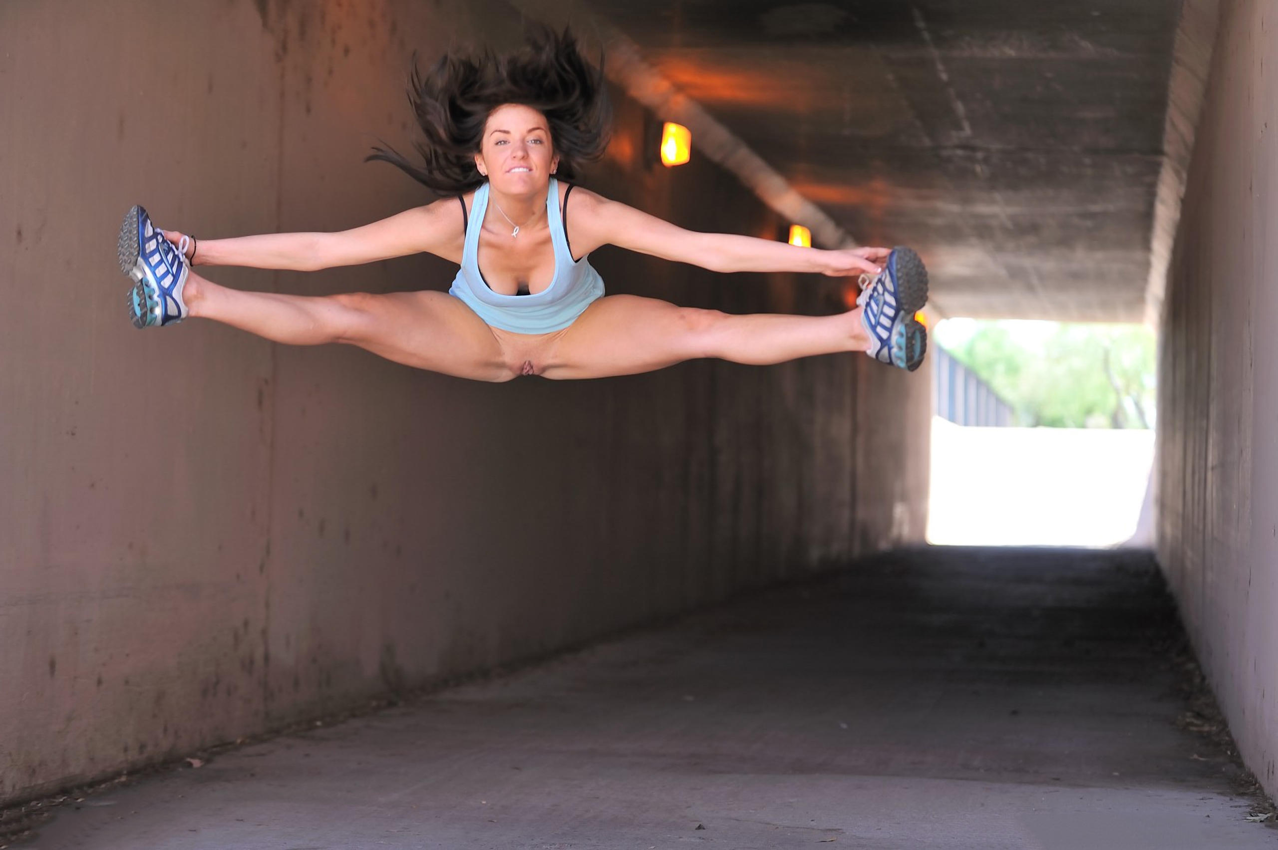Wallpaper brianne ftvgirls jump spread pussy spreading legs brunette desktop wallpaper