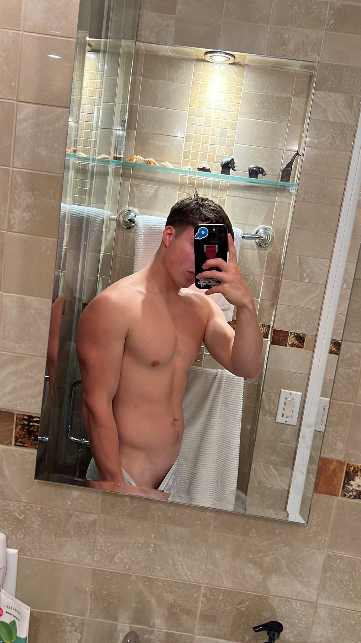 MICHAEL DOHERTY na platform X: Im extra horny tonight