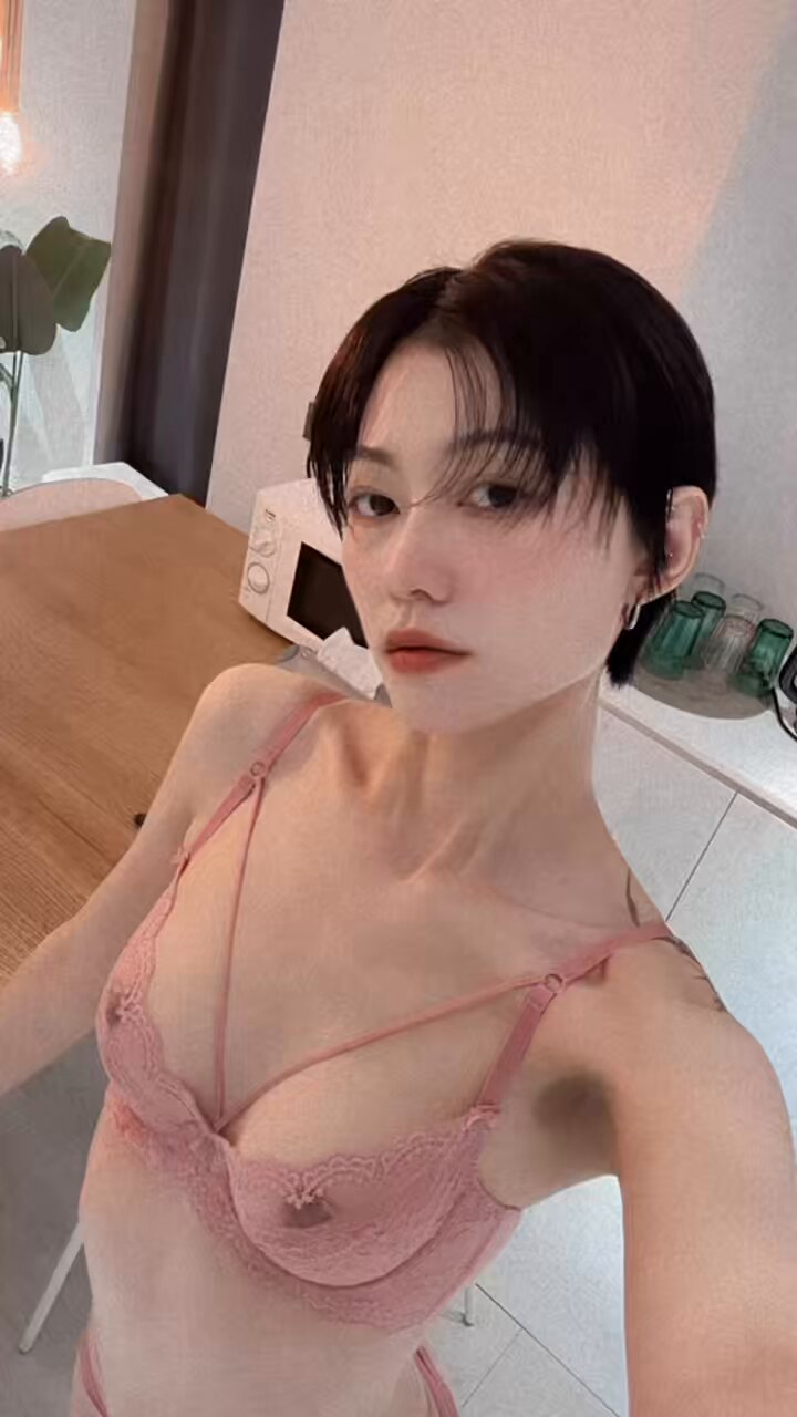 Olivia19991104s video Tweet
