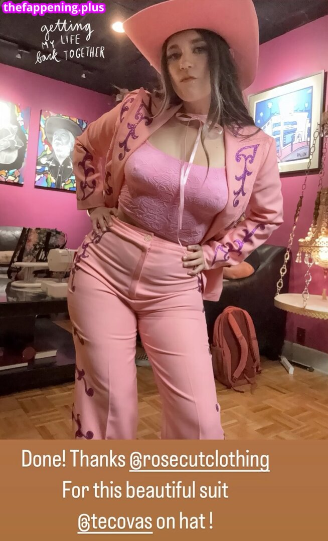 Sierra Ferrell kcmunchkin sierraelizabethferrell OnlyFans 33