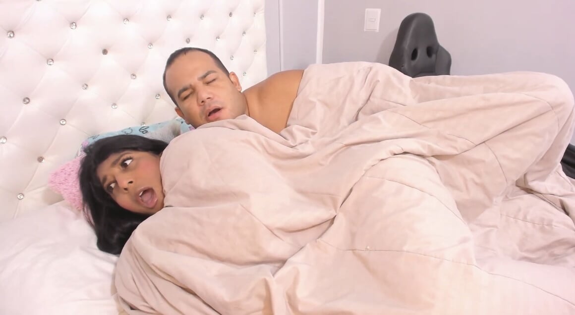 çok üüyorum ve gk gürültüsünden korkuyorum üvey kardeim gel sarl bana ve bana atelilk ver! Porno 7DAK farkyla izle