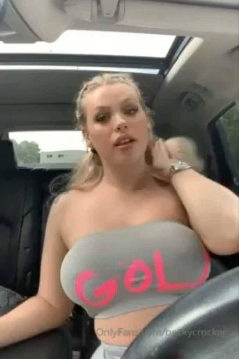 Busty blonde babe gone wild inside the car! gif Pandesia World