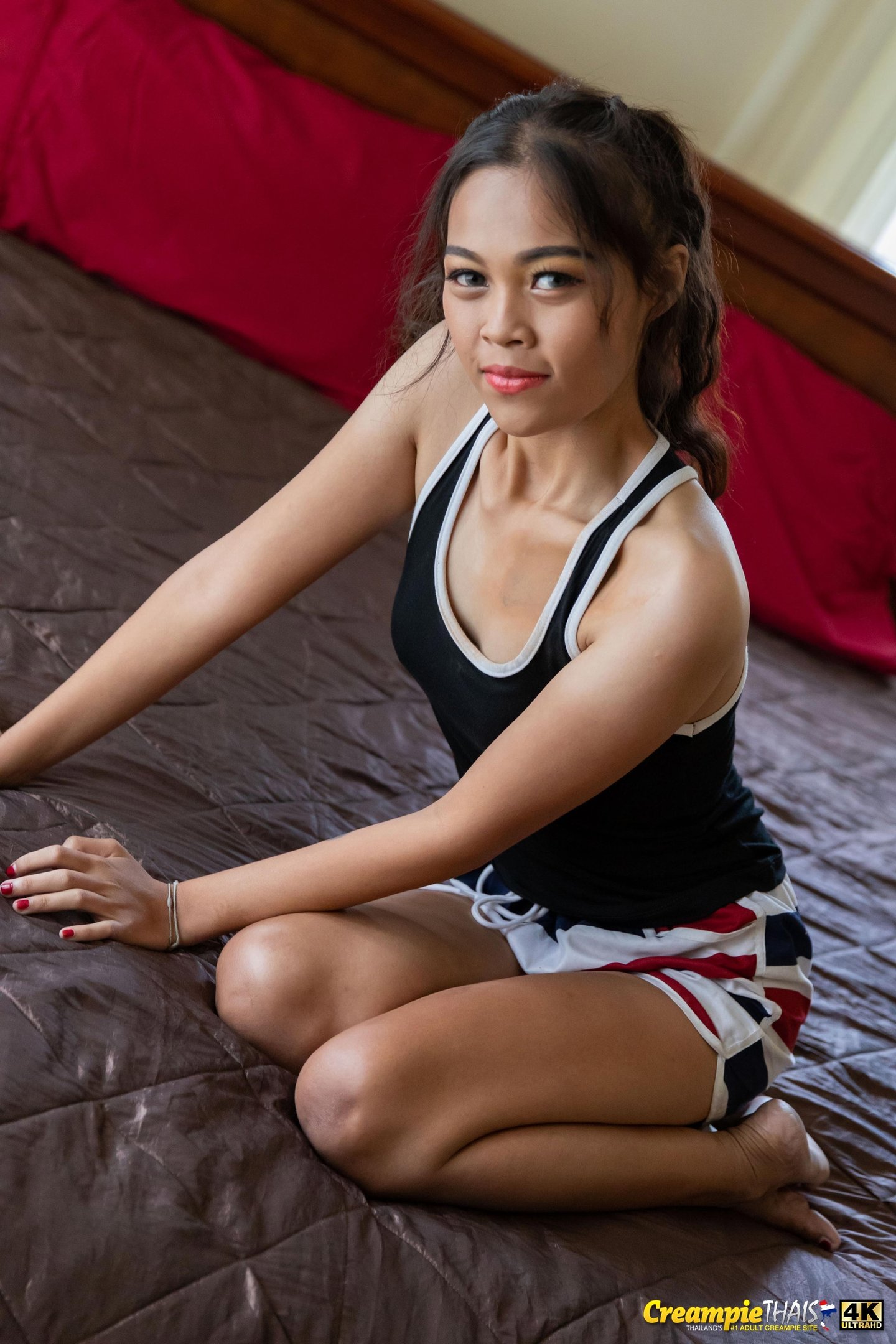 Thai hottie welcomes big hard shaft in her wet coochie