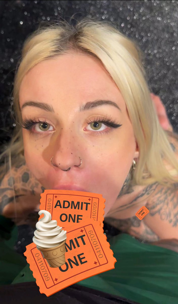 OnlyFans model darnitdom