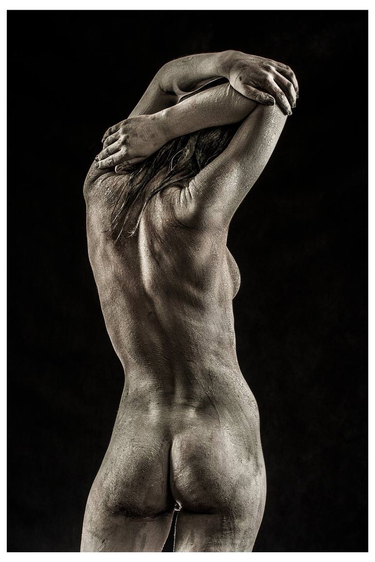 nude on a tree