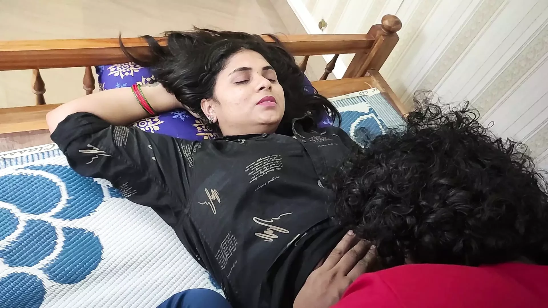 Shirt and Lungi Removal and Underwear Only Ass Lick and Boobs Kiss Hot Romance of Vaishnavy and Sharun Raj Mallu Hot Couple