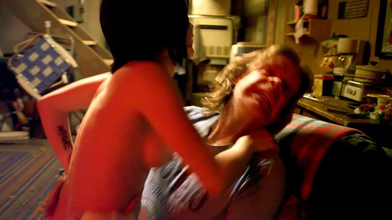 Laura Wiggins Rides A Guy On A Couch From Shameless
