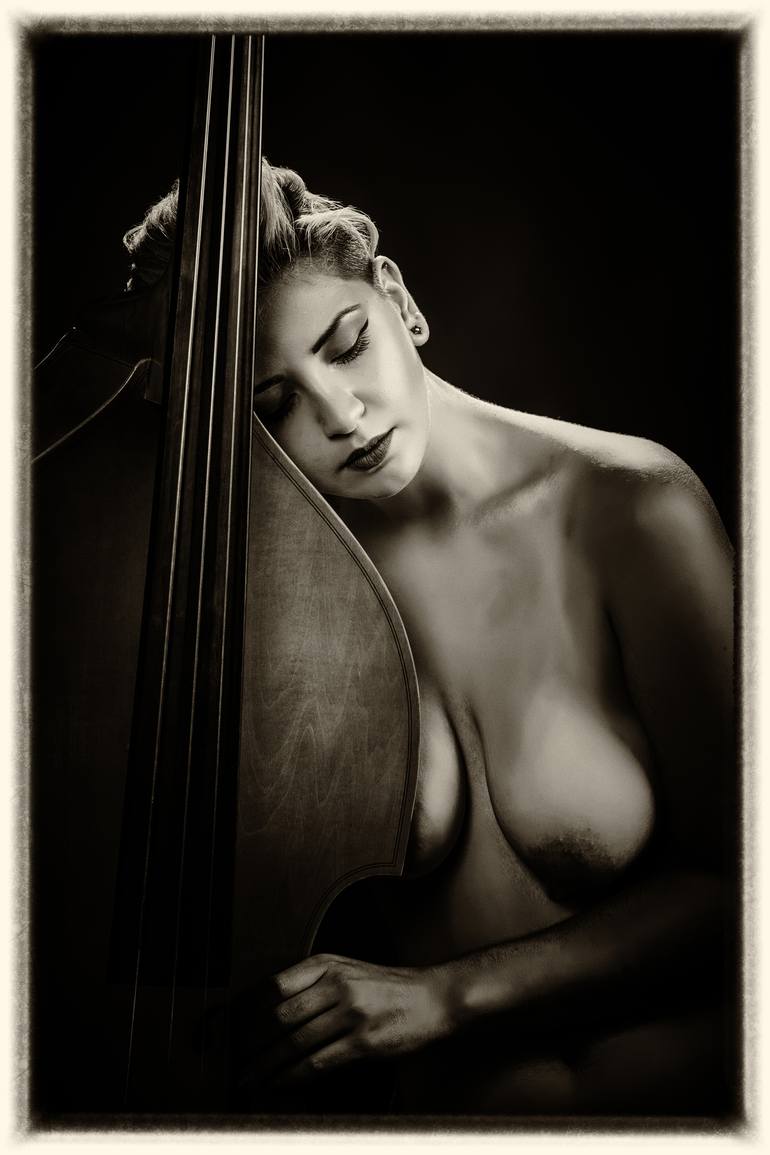 Nude Musician 1729.521