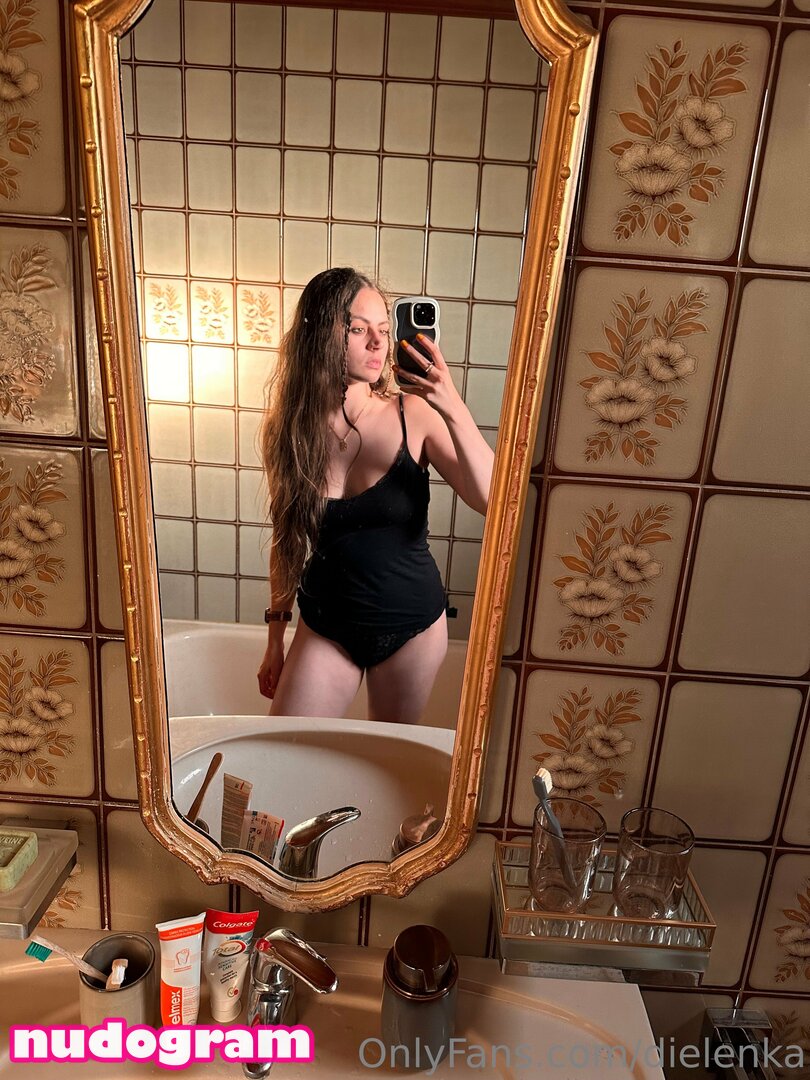 dielenka OnlyFans 33