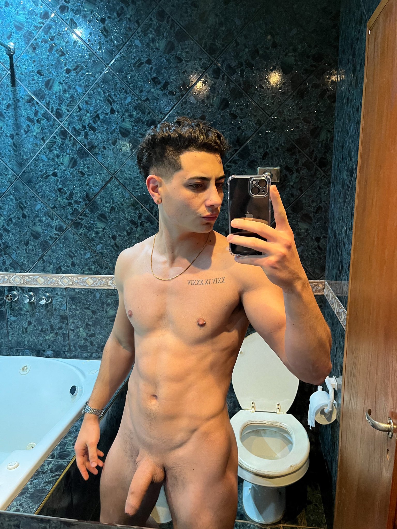 OnlyRulo Official 500k on X: Mirror naked selfie