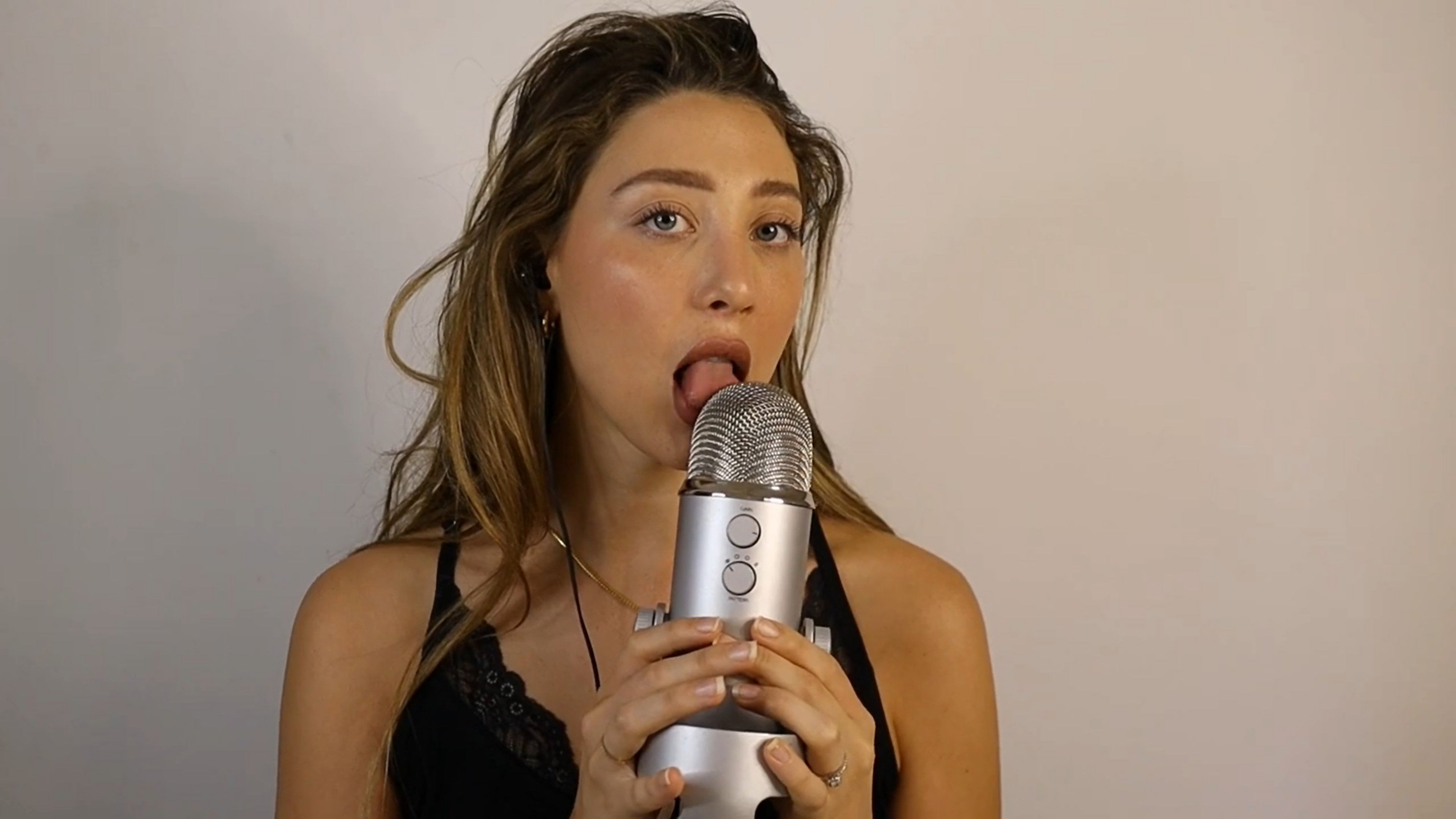 Bakbuk ASMR