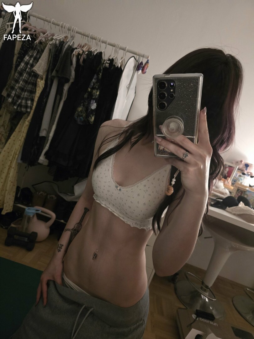 deetofficial weeniestwee Nude Leaks