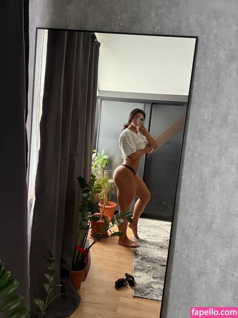 Daria Pluzhnikova Nude Leaked
