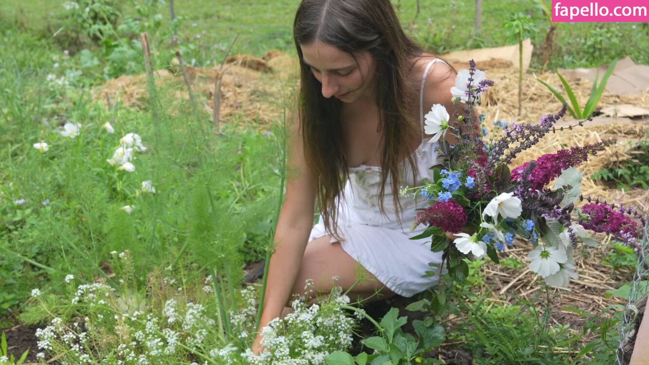 Mother The Mountain Farm elevatedmoon motherthemountain Nude Leaked OnlyFans