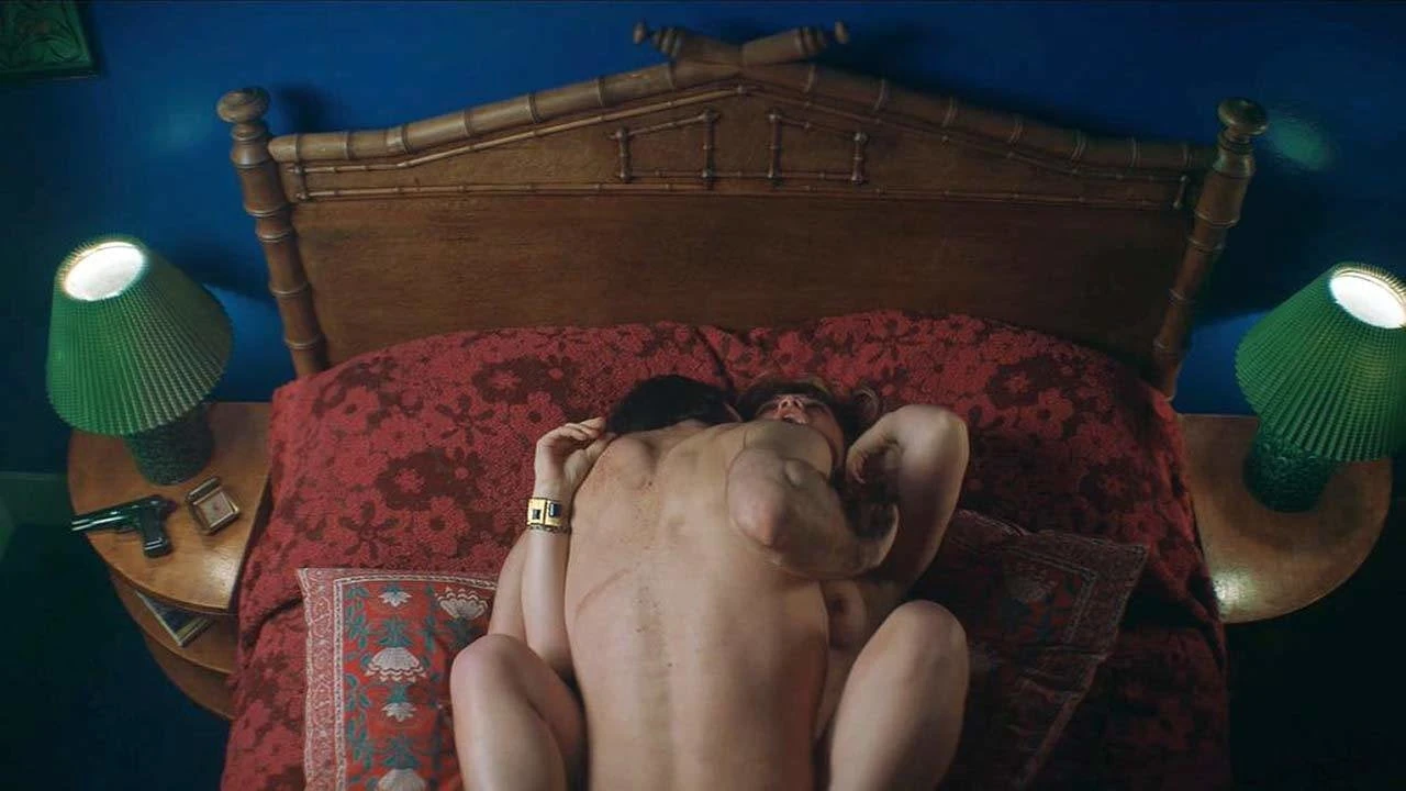 Florence Pugh Nude Sex Scene on Scandalplanet Com: Kissing Porn by Celeb Matrix
