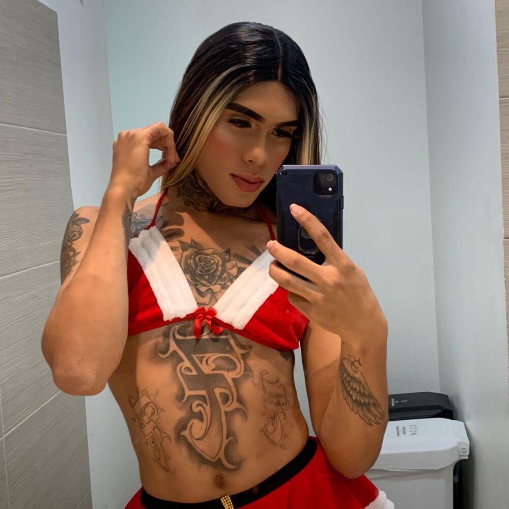 daniviveants Nude on Live Sex Cam Trans Webcam Chat