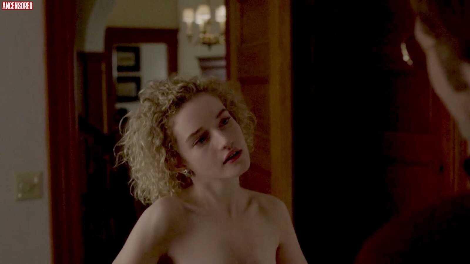 Julia Garner nude pics page