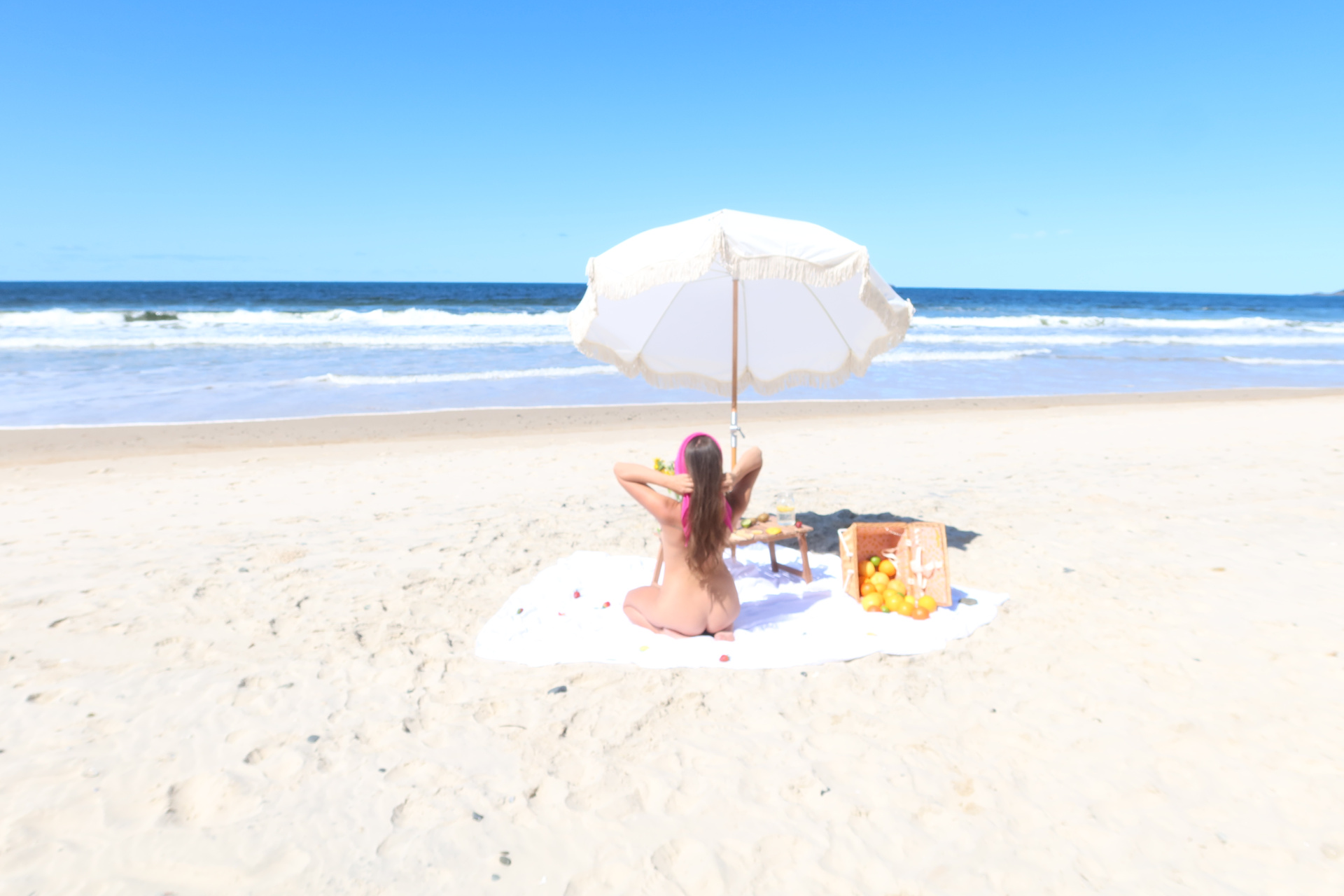 The Nude Blogger