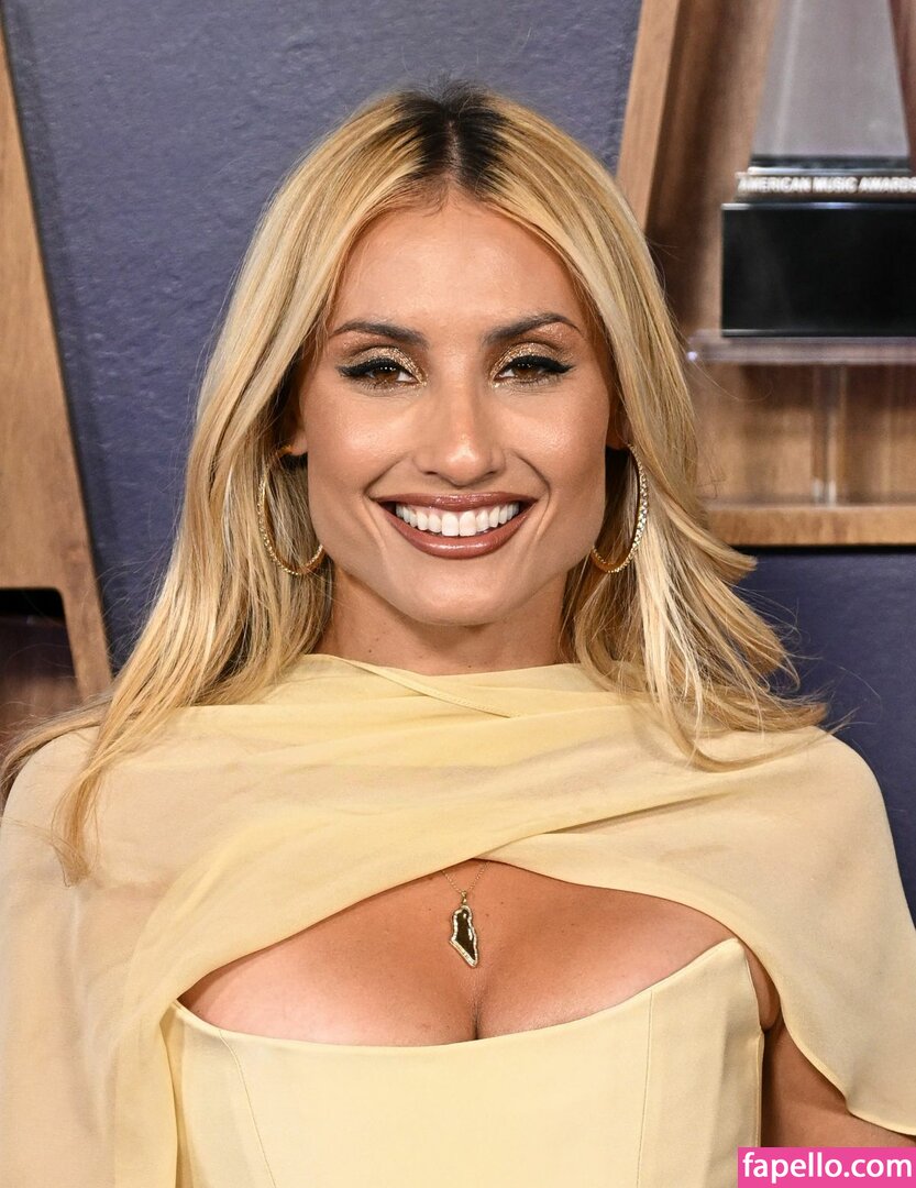 Montana Tucker montanatucker Nude Leaked