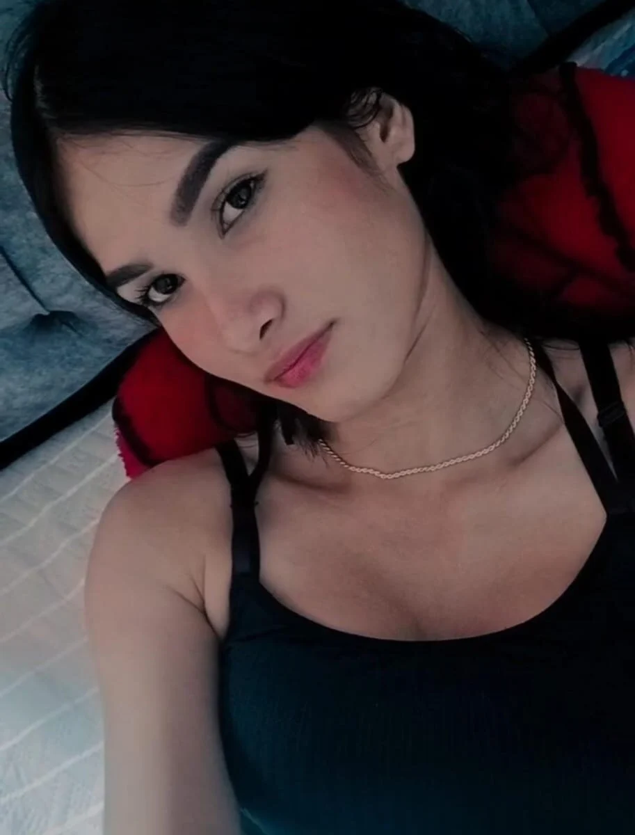 SexOnMyLvL Nude on Live Sex Cam Couple Webcam Chat