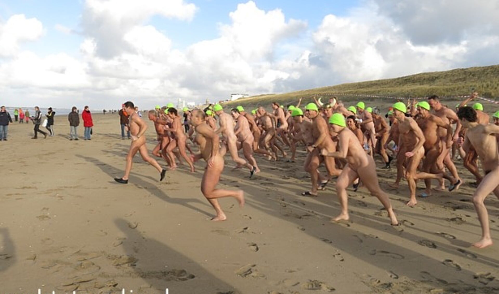 Nieuwjaarsduiken in regio Haarlem: Hier kun jij in het koude water plonsen