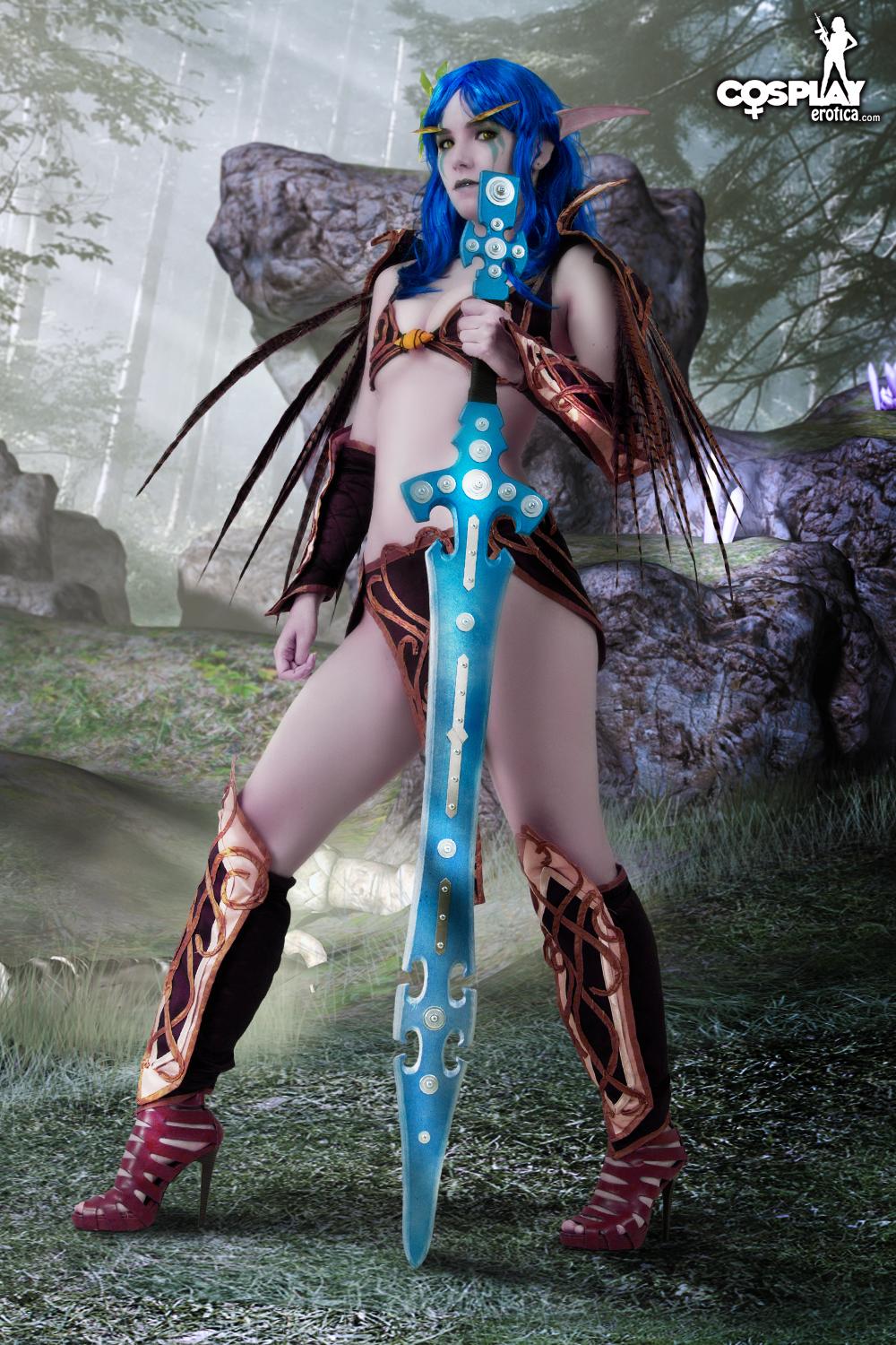 Cassie Nude in Night elf from World of Warcraft at Elite Babes
