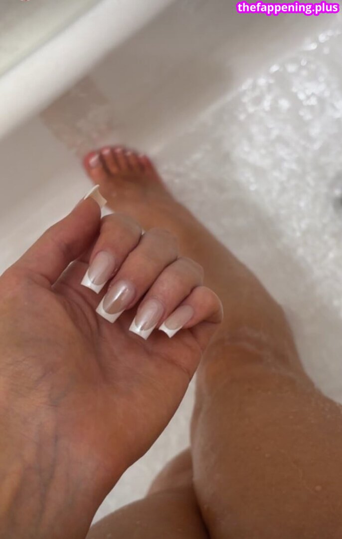 srbxx sophierosexx sophrosefindom sophthegoddess OnlyFans 5