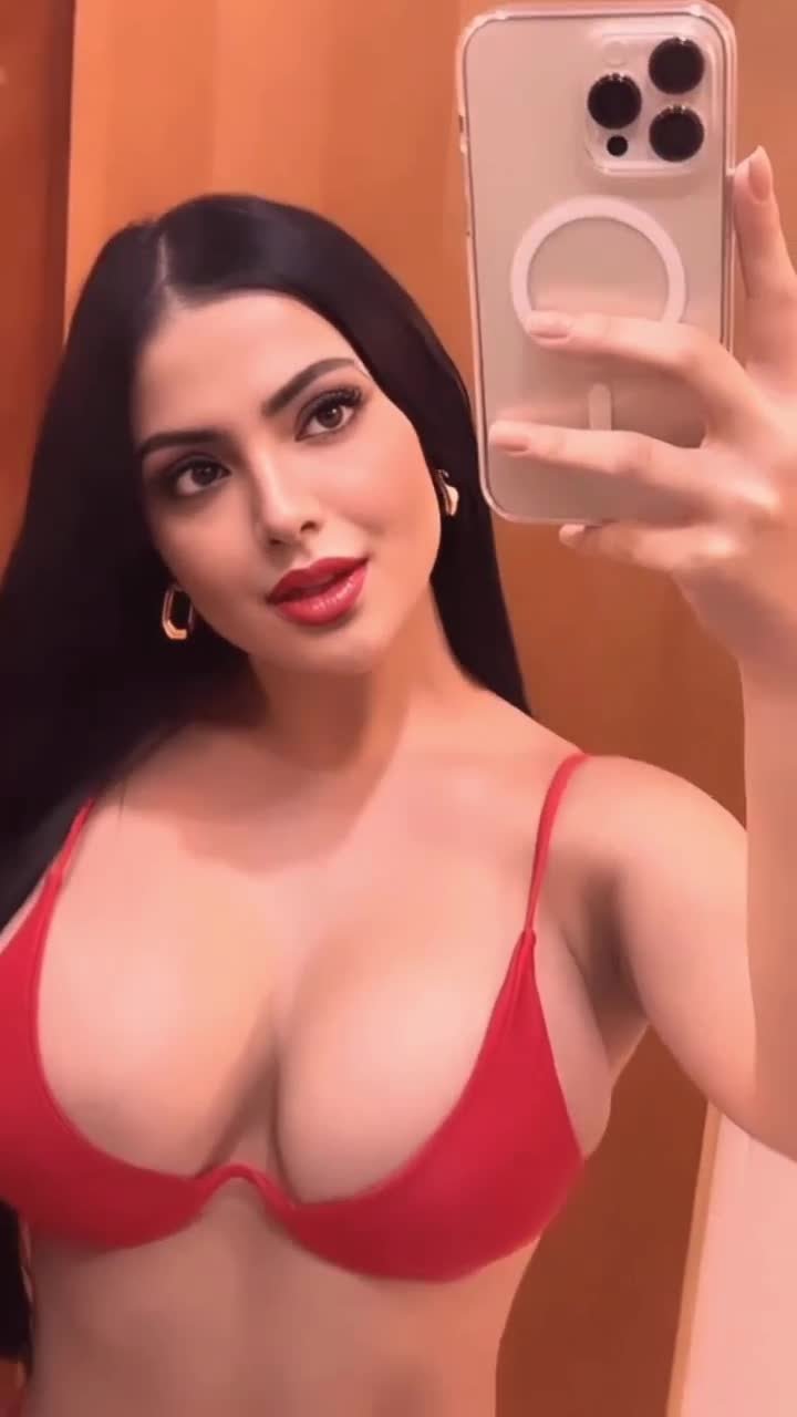 Anaya Roy
