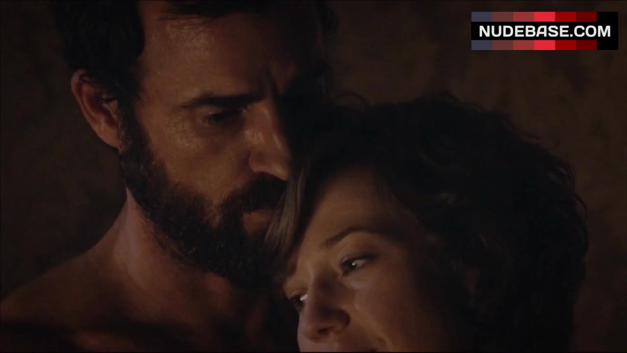 Carrie Coon Naked Breasts