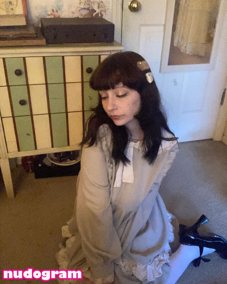 Dolly Monroe dollymonroe porcelainmilkbottle sleepylittledolly OnlyFans 14