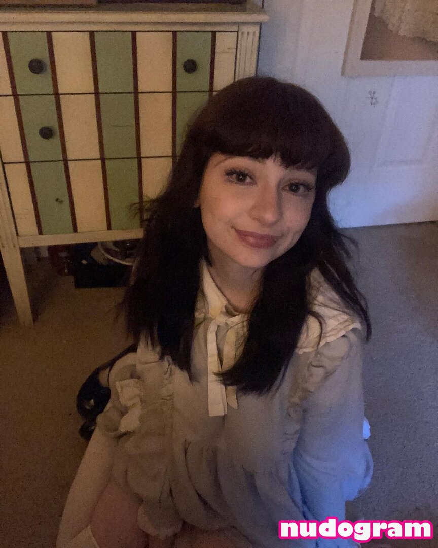 Dolly Monroe dollymonroe porcelainmilkbottle sleepylittledolly OnlyFans 15