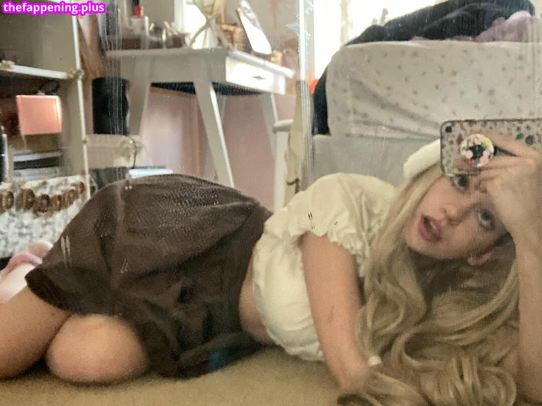 Dolly Monroe dollymonroe porcelainmilkbottle sleepylittledolly OnlyFans 22