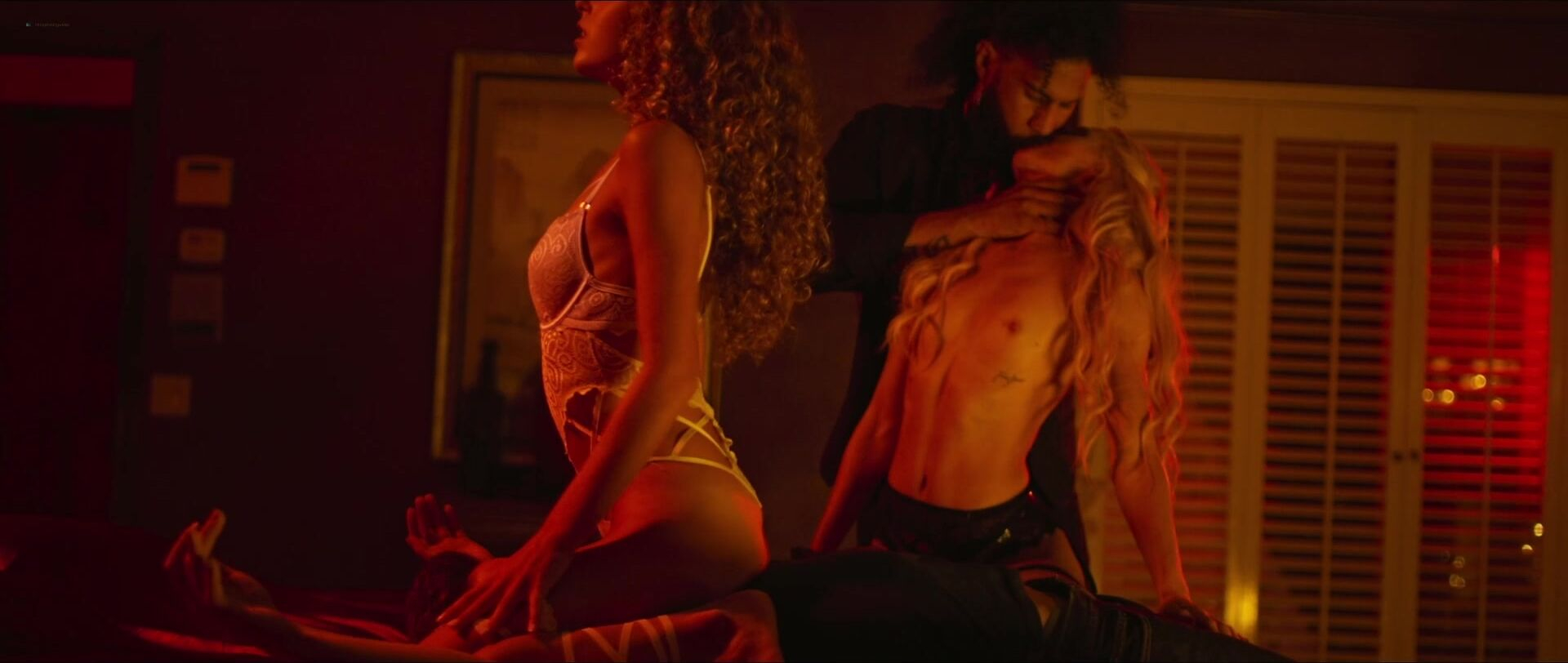 Nude video celebs lesbian