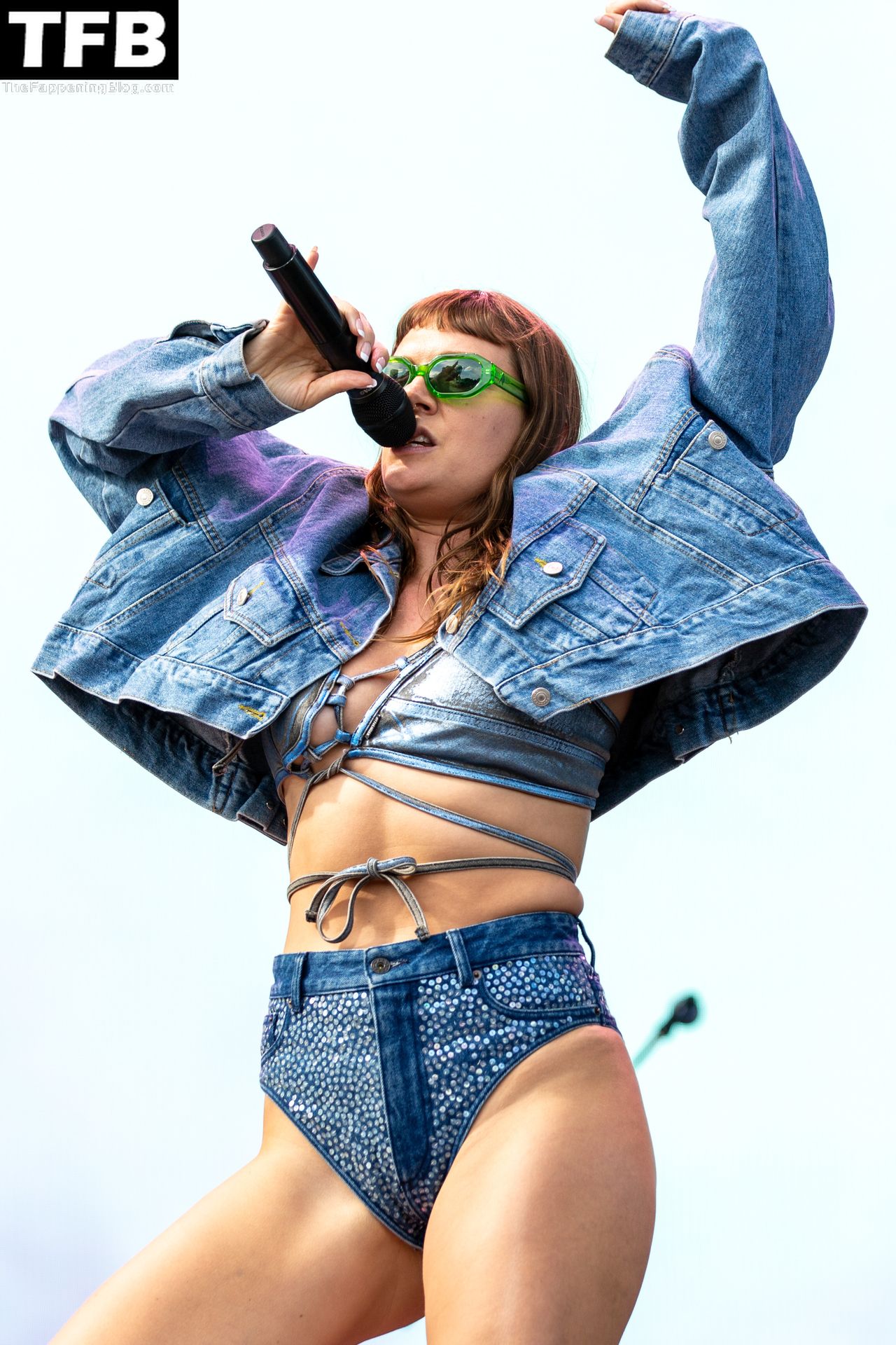 Nude Performance