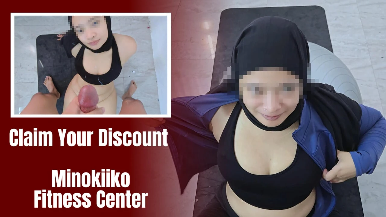 Hot Hijab Girl Show Her Big Ass and got Cum Shower by Personal Trainer