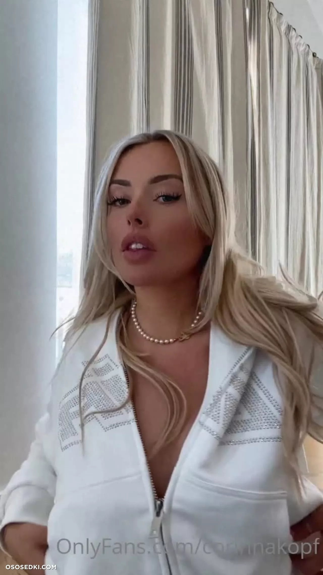 Corinna Kopf Nude Bent Over Leaked cosplay nudo asiatico 12 foto. Onlyfans Patreon Fansly cosplay immagini leak