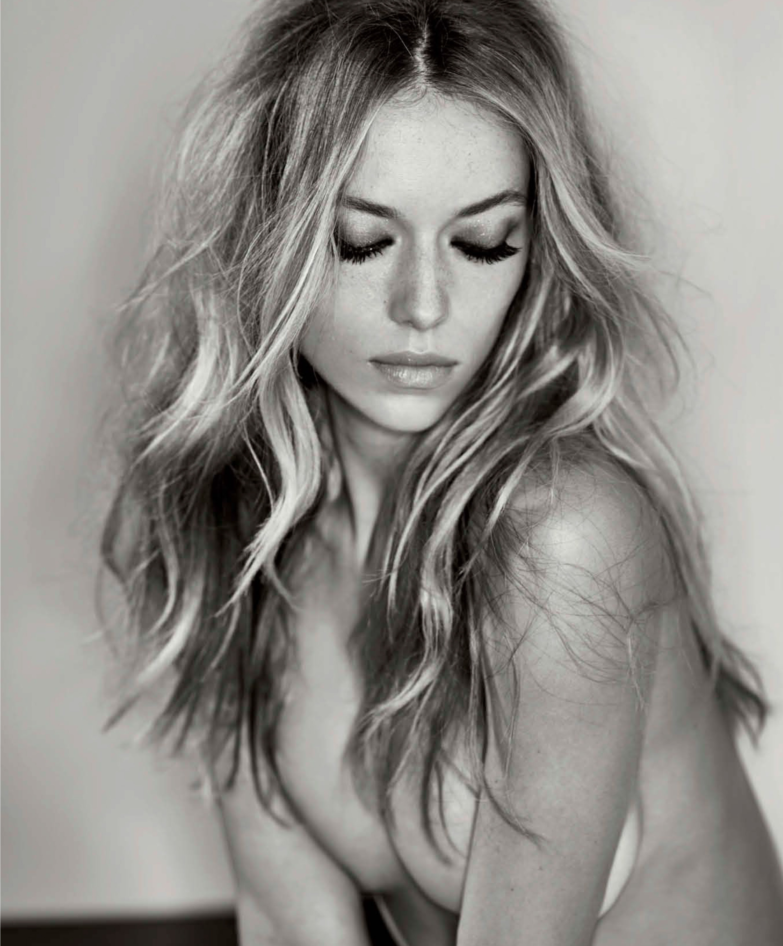 Hannah Ferguson Nude