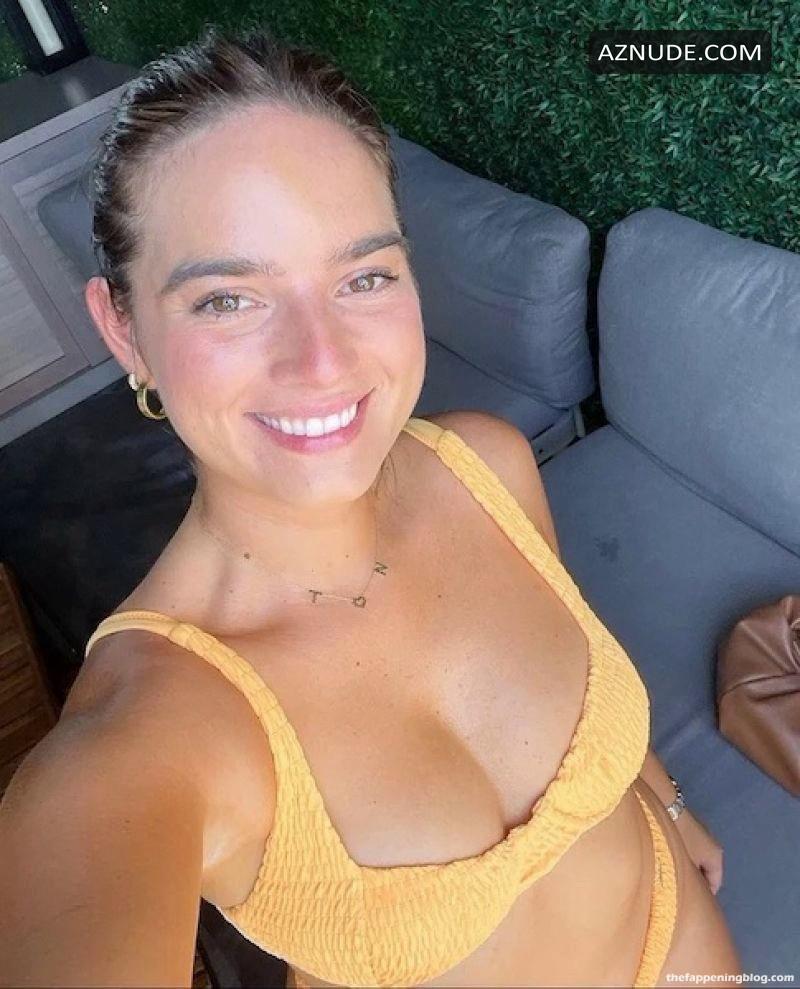 Natalie Mariduena Nude And Sexy Photos Collection