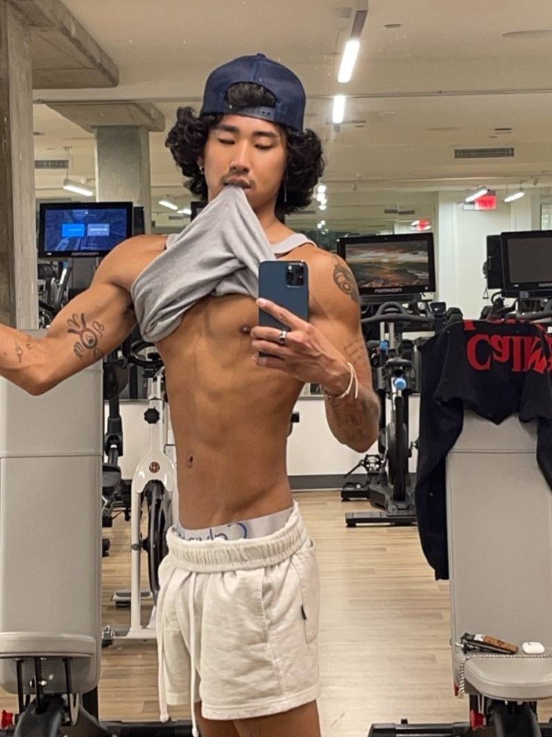 Discover Top OnlyFans Accounts