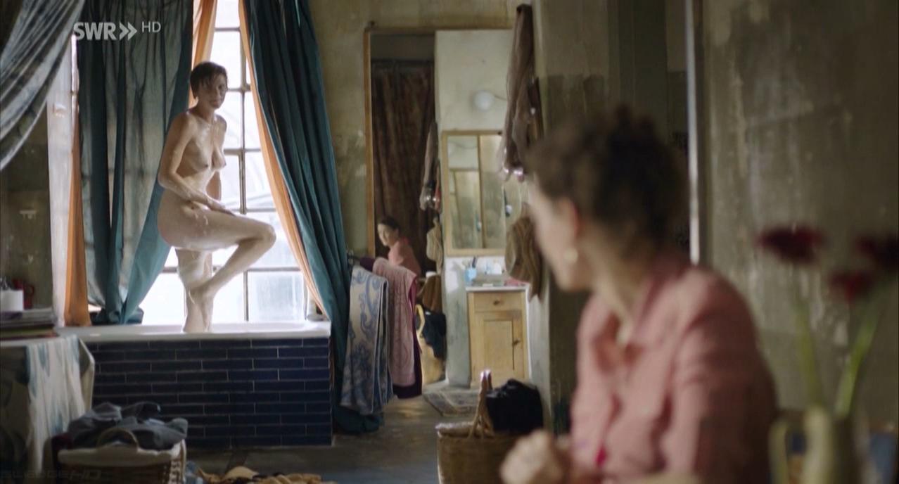 Nude video celebs Actress Vicky Krieps