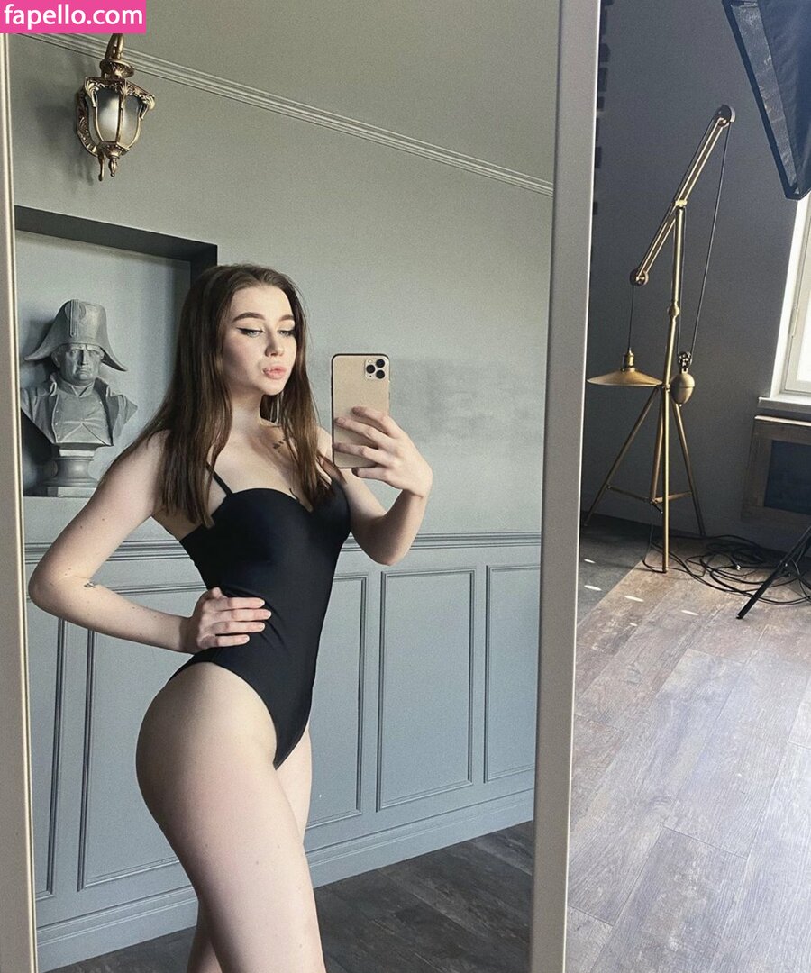 callmekris Nude Leaked OnlyFans