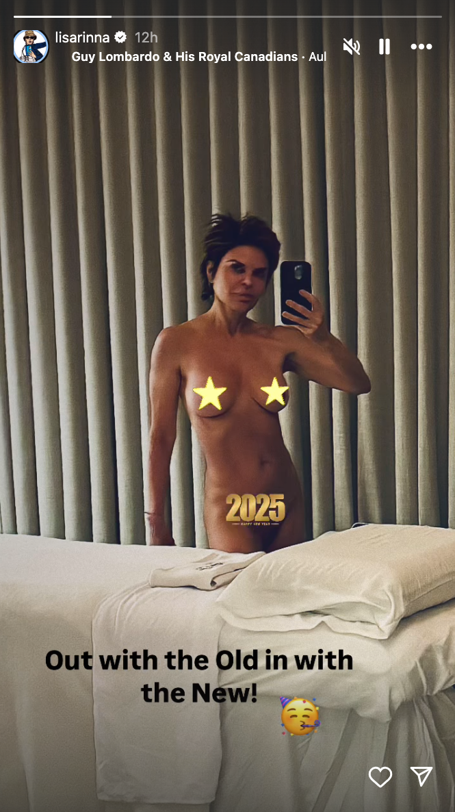 Lisa Rinna just celebrated New Years Eve completely naked