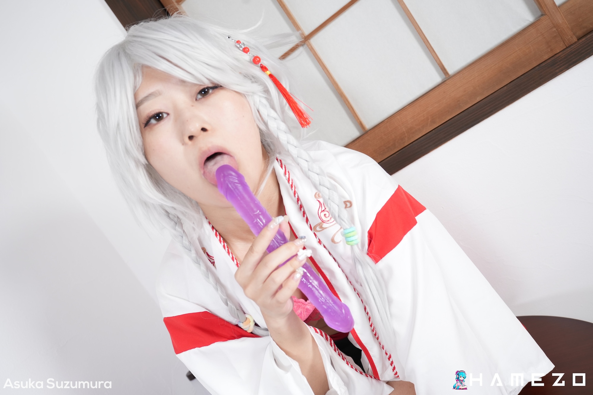Skinny Kimono Girl Asuka Suzumura Plays With Long Thin Dildo